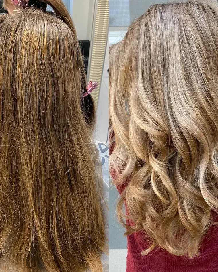Před a po: ze žlutých odrostů do chladné blond s vlnami