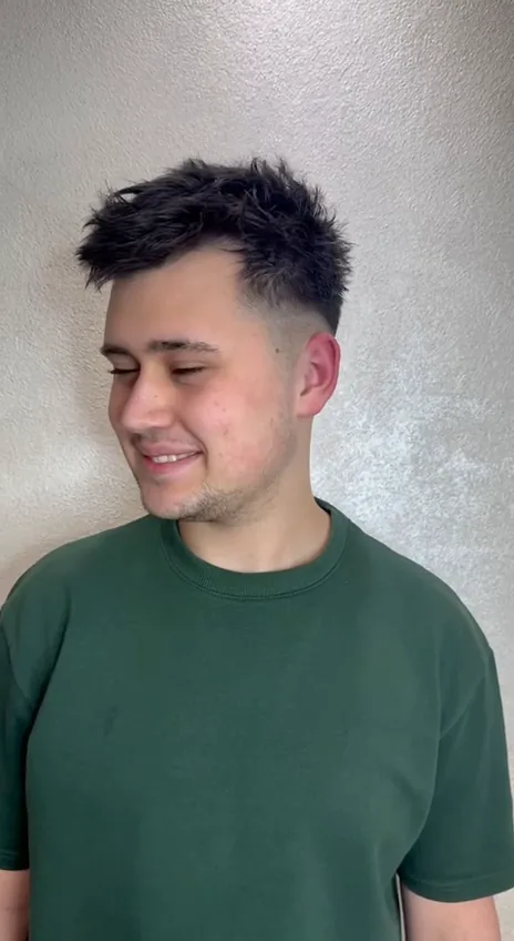 Náhled videa: pánský střih s fade